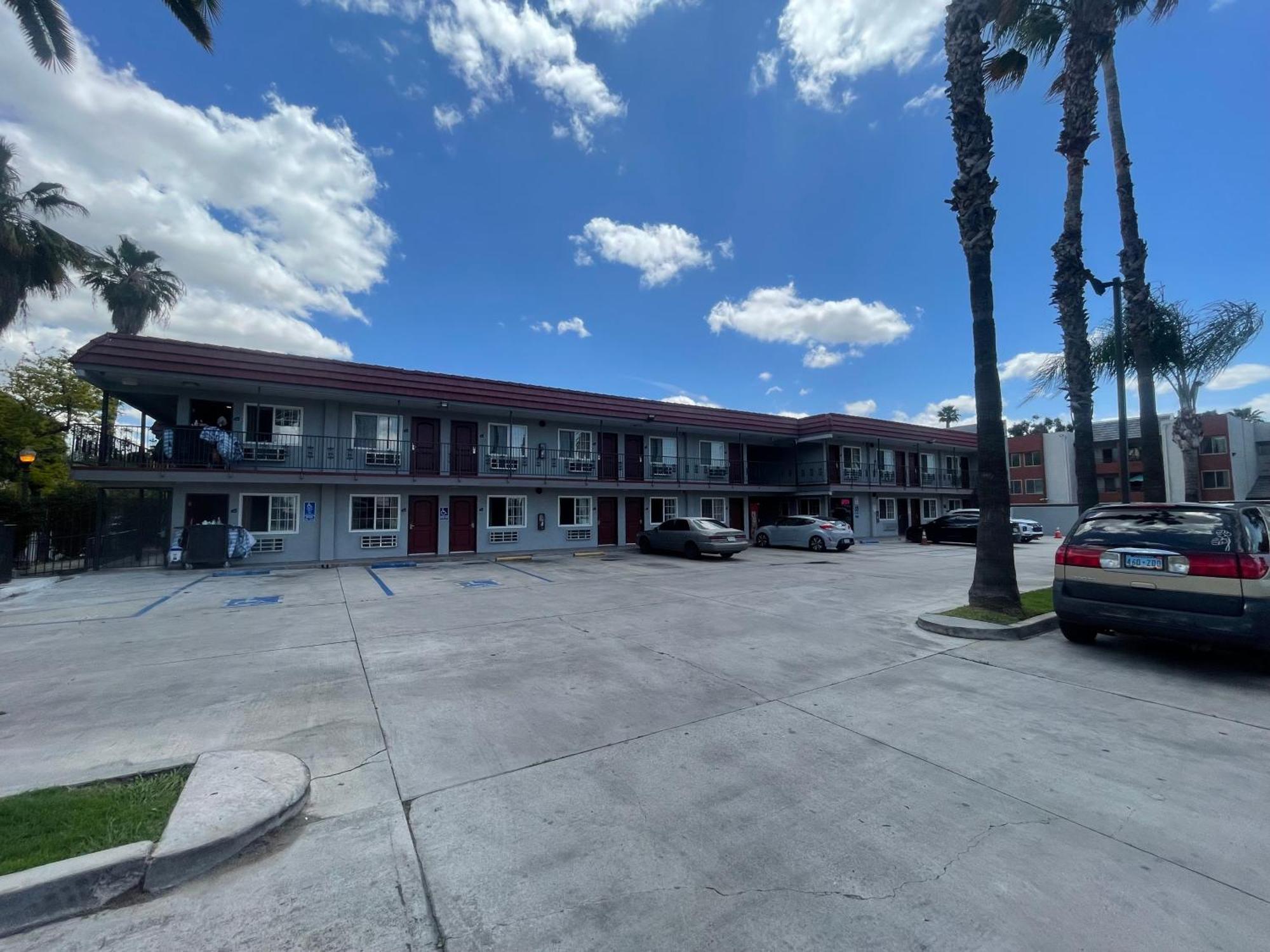 Simplestay Suites - Downtown San Bernardino Buitenkant foto