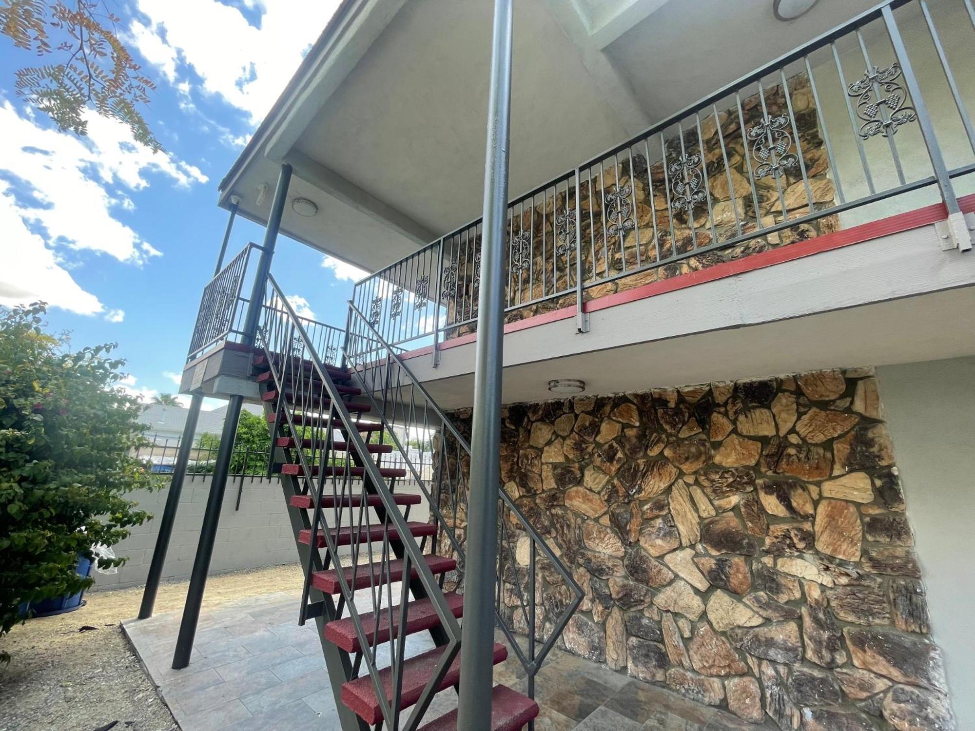 Simplestay Suites - Downtown San Bernardino Buitenkant foto