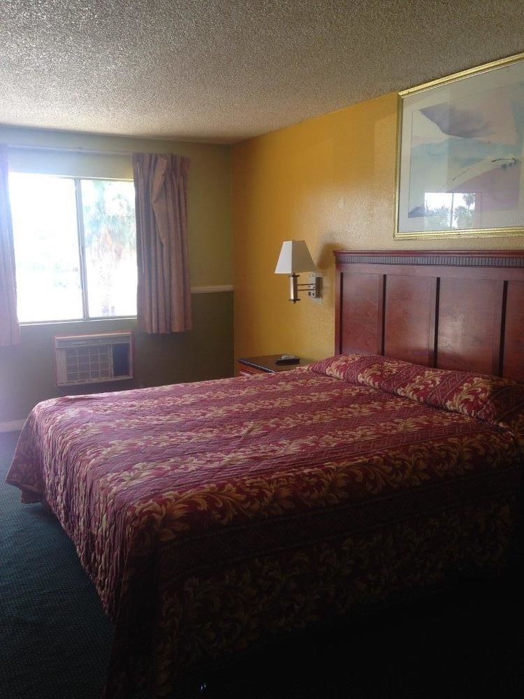 Simplestay Suites - Downtown San Bernardino Buitenkant foto