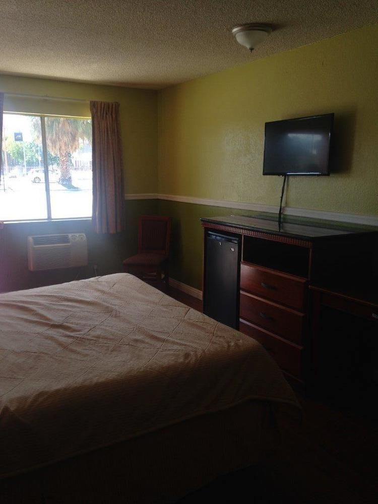 Simplestay Suites - Downtown San Bernardino Buitenkant foto